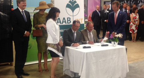 AAB and Serres Toundra sign declaration during trade mission Canada