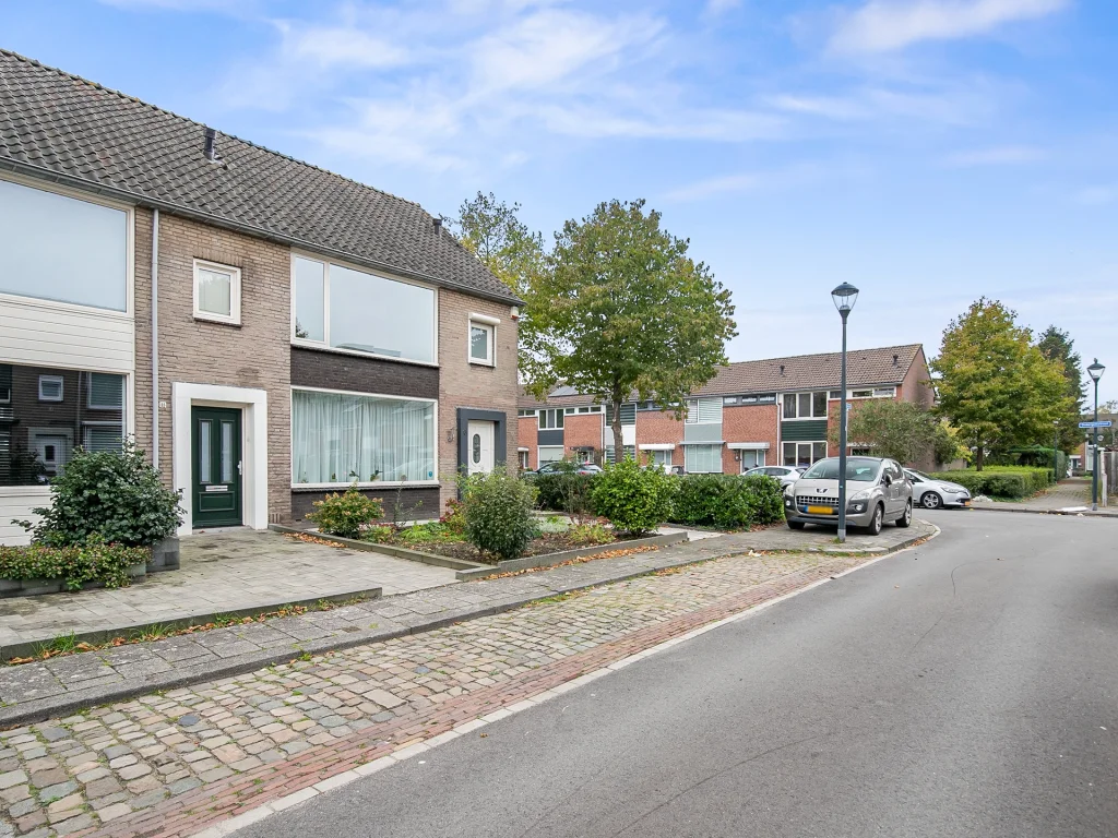 Etterbeekstraat 13, Breda