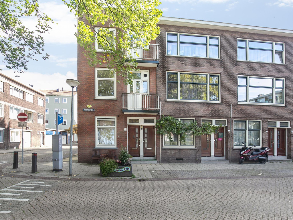 Newtonplein 3B, Schiedam
