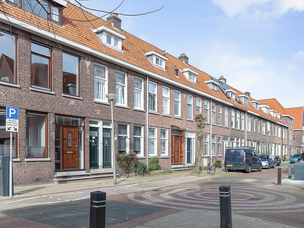 Jan Vermeerstraat 24, SCHIEDAM