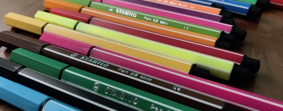 Café deelt kleurplaten tegen ‘behangschrijvers’