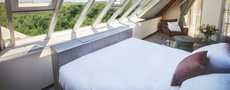 Thermae vernieuwt hotel: slapen in een piramide