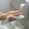 Papieren handdoeken in toiletten om de hoogste hygiënenormen te handhaven