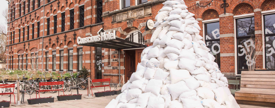 Yumeko recyclet donzen kussens van Conscious Hotels