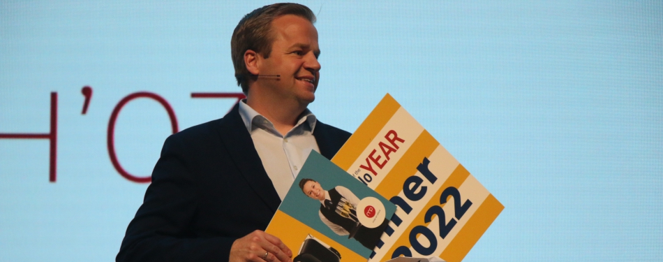 Floris Licht wint Hotello of the Year Award 2022