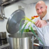 Kaat Mossel krijgt als eerste restaurant in Nederland nieuwe oogst mosselen