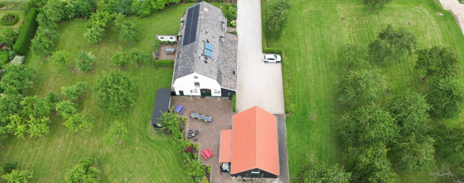 B&B te koop: Een woonboerderij annex vakantiehuis met ruime schuur (met foto's)