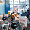 Harald Droste opent Café Coberco in Enschede