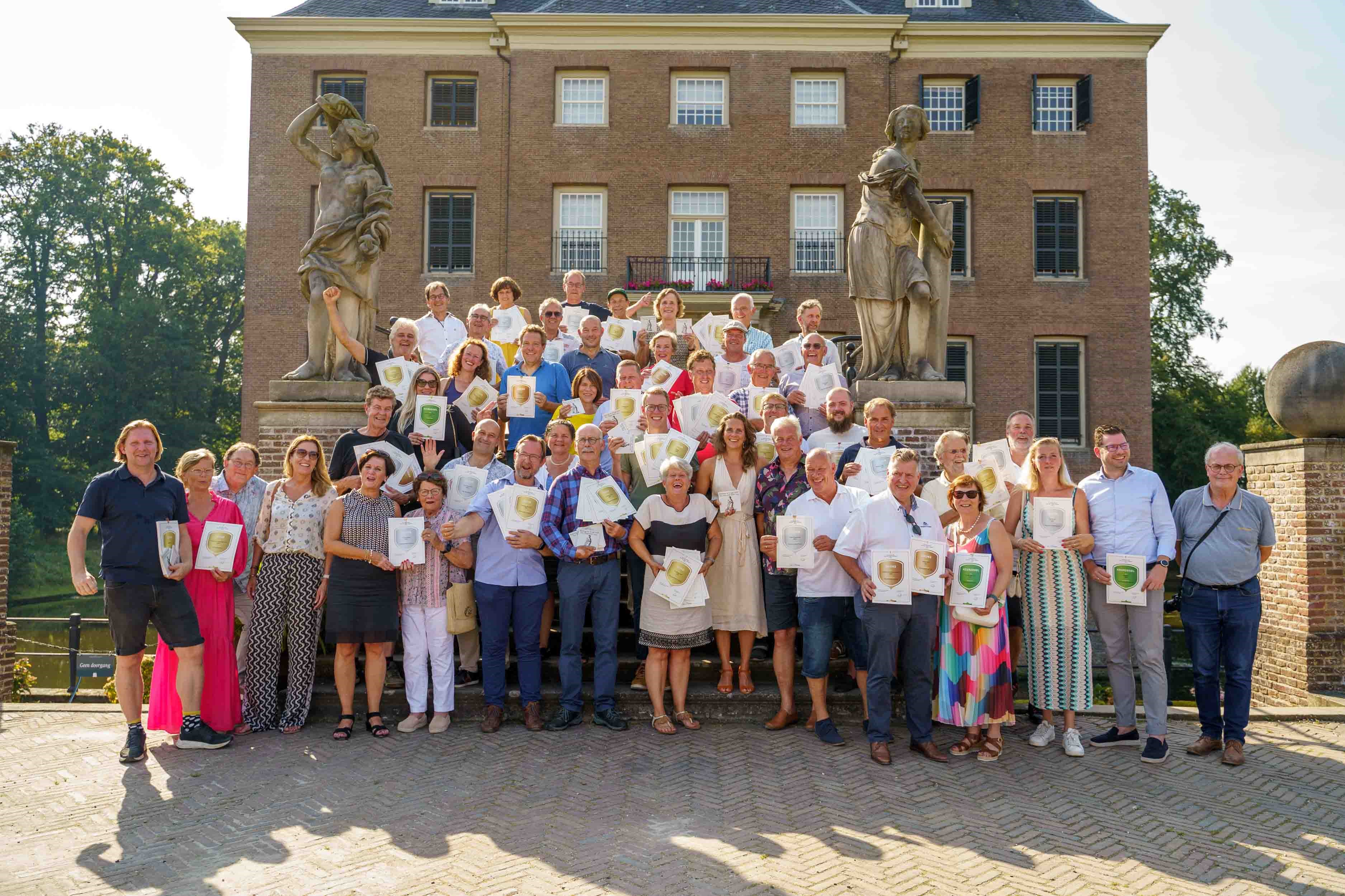 Elf wijngaardeniers uit Nederland en België ontvangen ereprijs voor hun wijnen