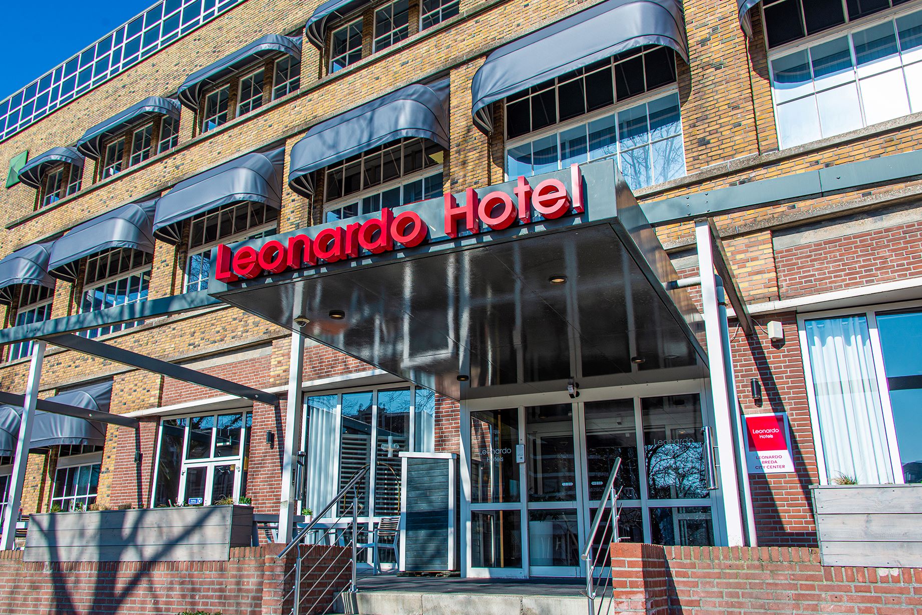 Artist impressions: Renovatie Leonardo Hotel Breda City Center gestart