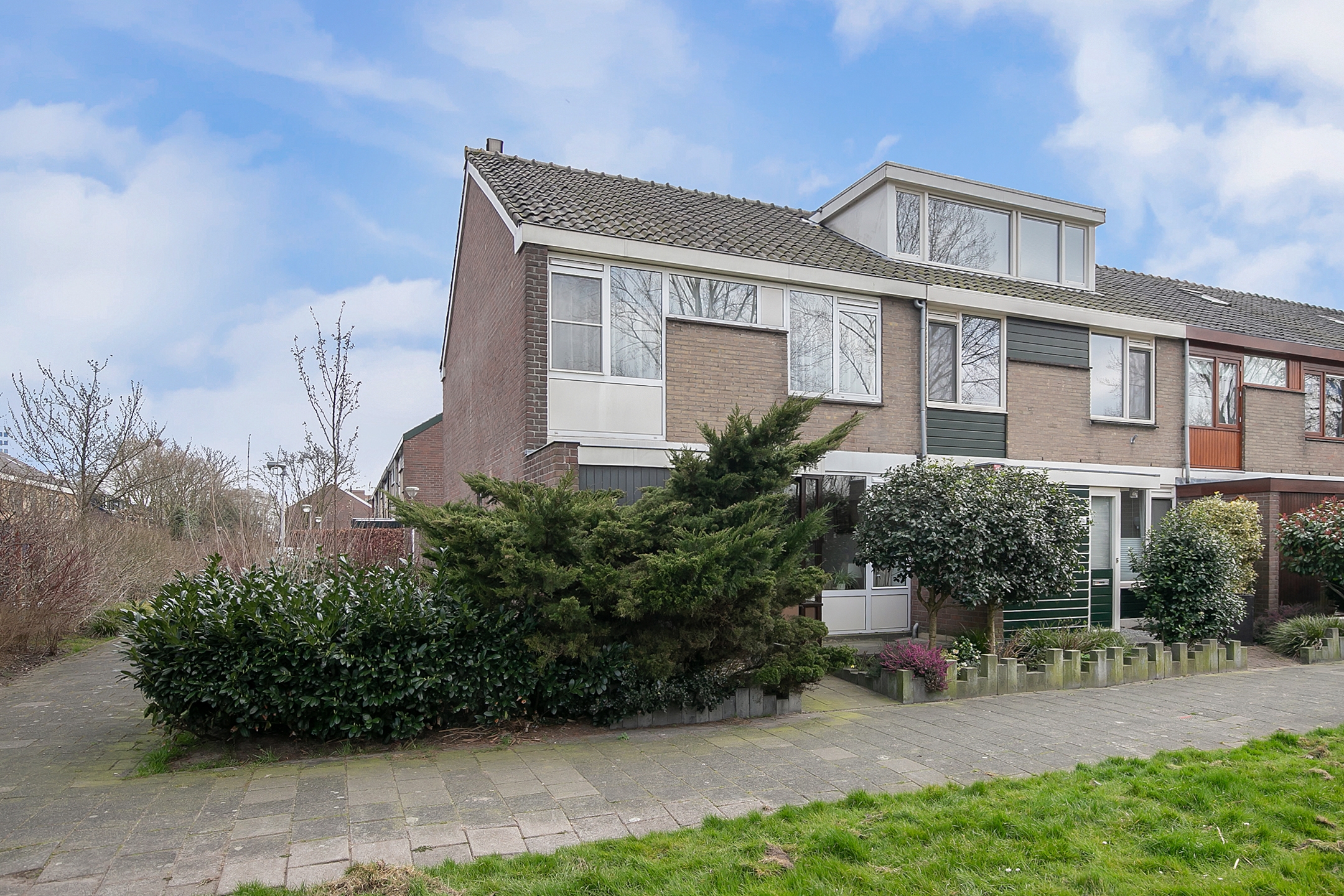 Merelhoven 353, Capelle aan den IJssel