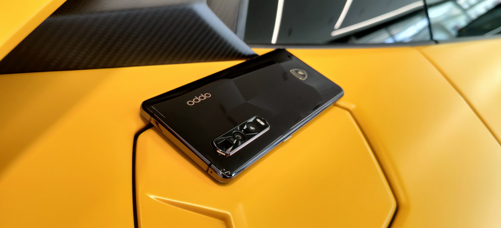OPPO Find X2 Pro Automobili Lamborghini Edition