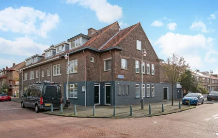 Van Oosterwijk Bruynstraat 2, 'S-GRAVENHAGE