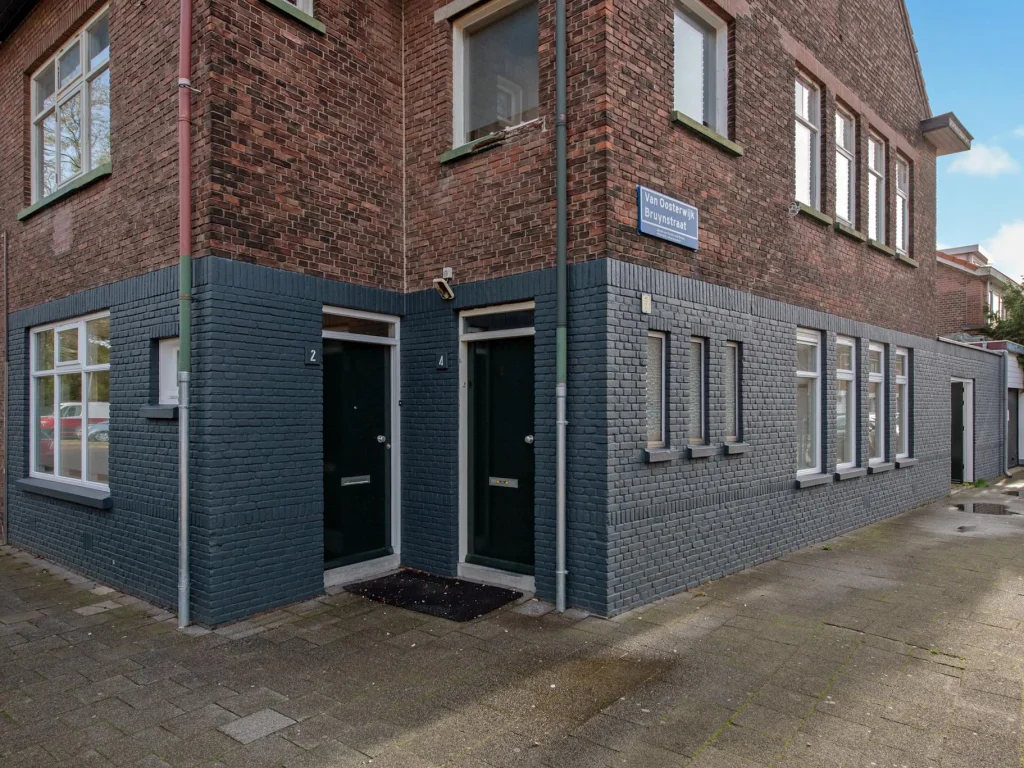 Van Oosterwijk Bruynstraat 2, 'S-GRAVENHAGE