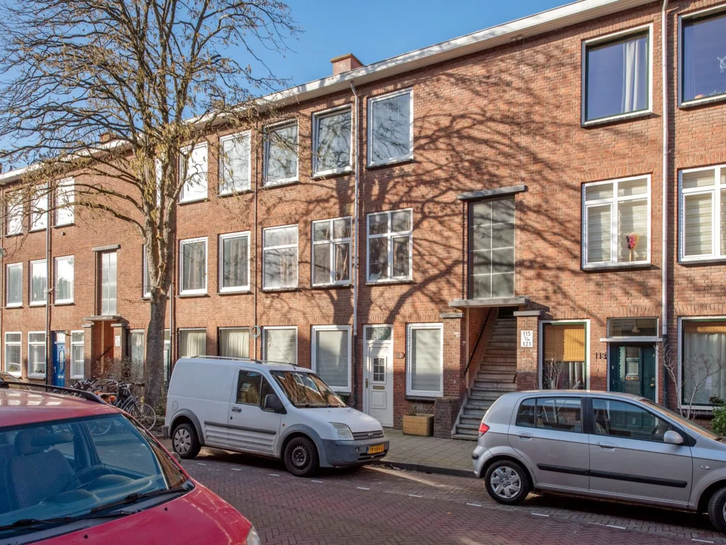 Van Ruysbroekstraat 119, 'S-GRAVENHAGE