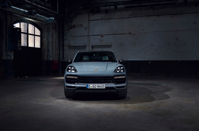 Nieuwe topsporter van Porsche: de Cayenne Turbo GT