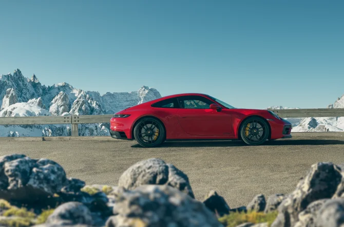 De nieuwe Porsche 911 GTS-modellen: opvallender en dynamischer dan ooit