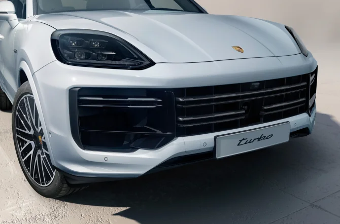 Nieuwe Porsche Cayenne Turbo E-Hybrid