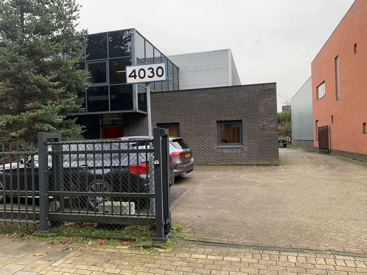 Bedrijfsruimte aan de Boschdijk in Eindhoven verhuurd!